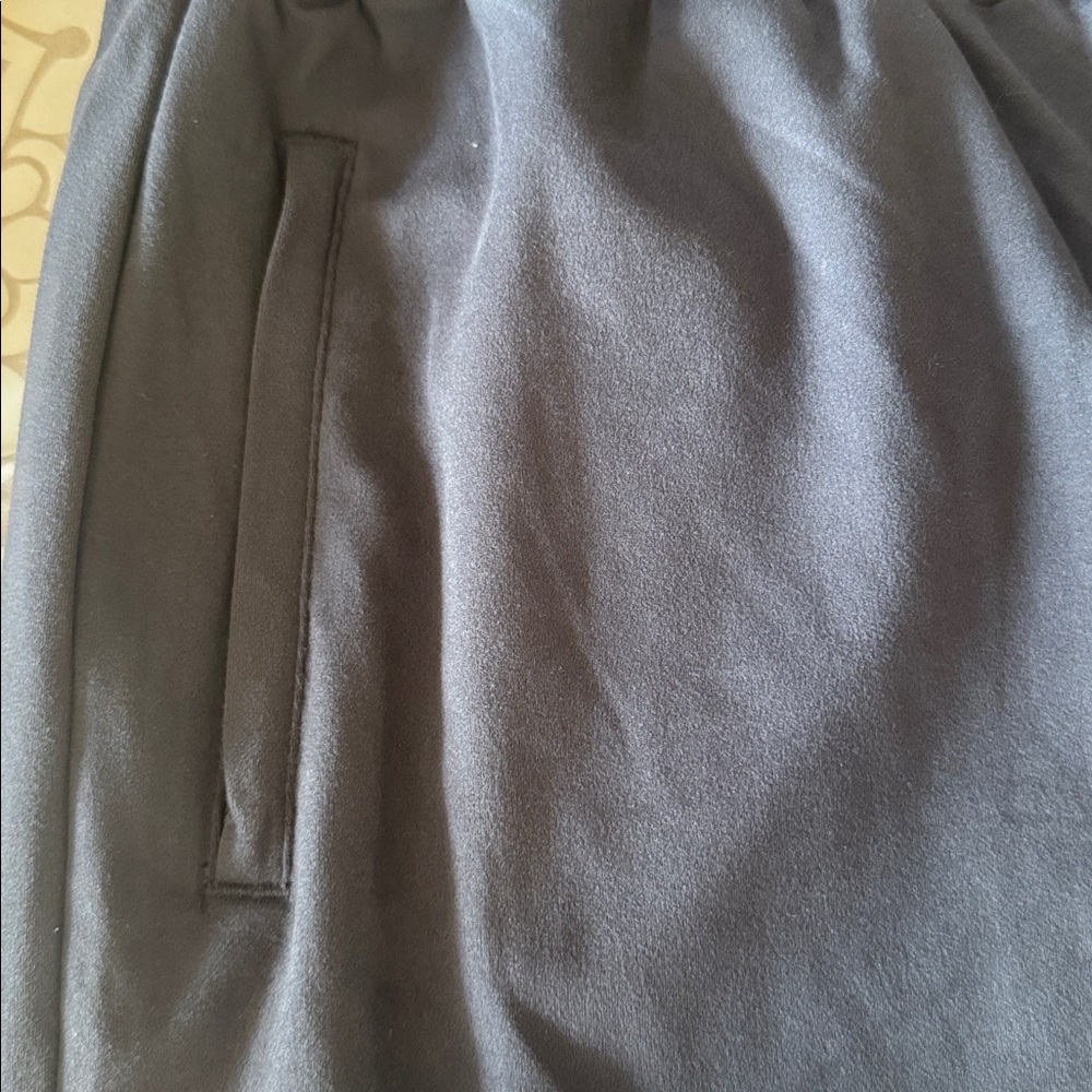 Yogalicious Women’s Dark Gray Lux District Jogger - Picture 9 of 9
